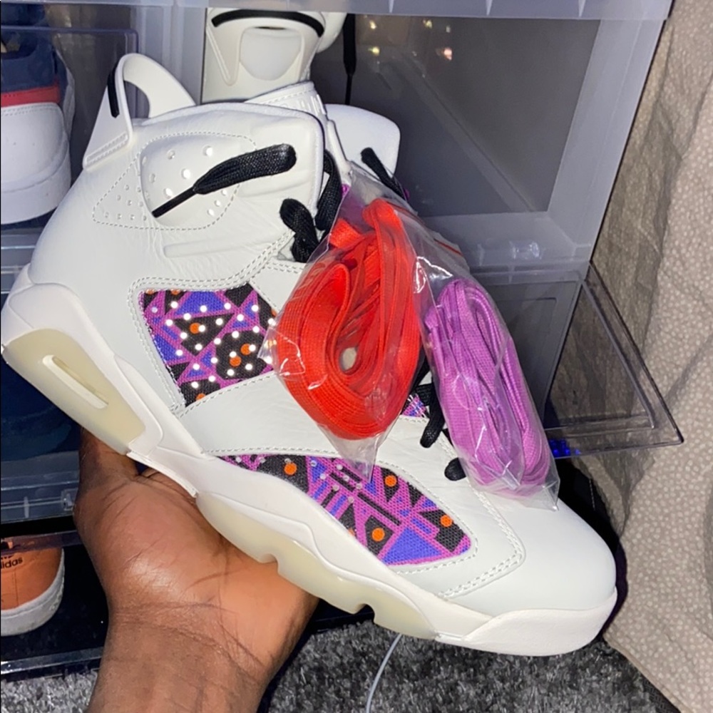 Jordan 6s - Picture 4 of 4